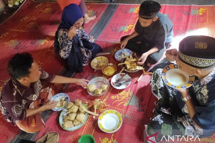 Lebaran Ketupat, Tradisi Seminggu Setelah Idul Fitri yang Sarat Makna
